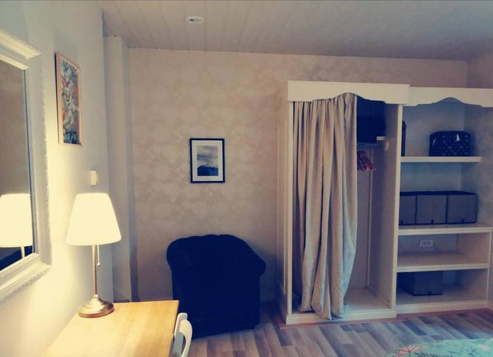 Location de vacances pour 2 personnes, avec vue ainsi que jardin et balcon à Longueil (homonymie) - 4