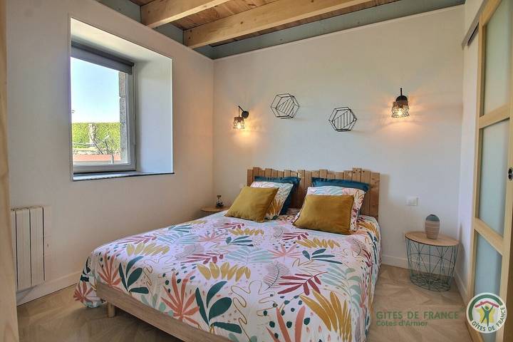 Gîte pour 2 personnes, avec Terrasse et Jardin à Ploumilliau - 4
