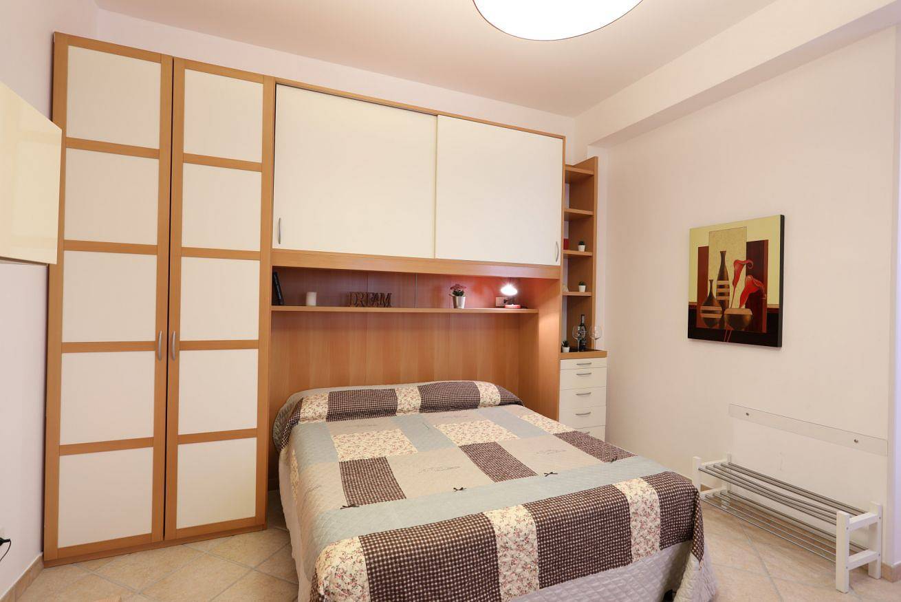 Entire apartment, Flat near the Historic Centre with Private Parking in Taormina, Messina Province