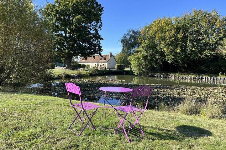 Gîte pour 6 personnes, avec Terrasse et Jardin à Monthodon