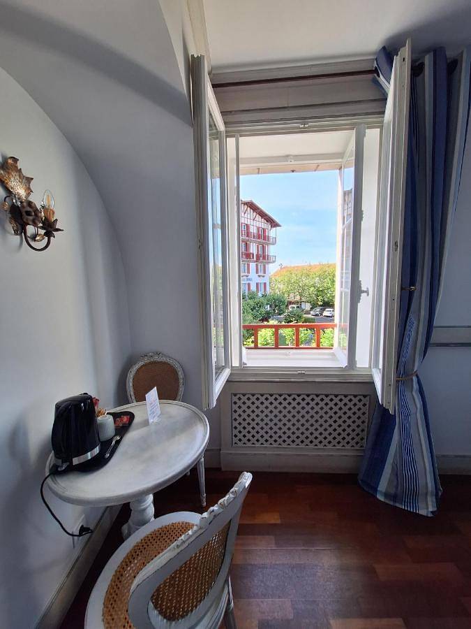 Hôtel pour 2 personnes, avec piscine et terrasse dans Office De Tourisme De Guethary - 3