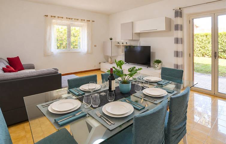 Charmant appartement avec vue sur la mer, terrasse et jardin, à 300 m de la plage in Famille Borgia, Province de Catanzaro