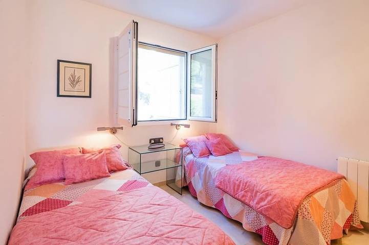 Villa pour 6 personnes, avec Balcon ainsi que Jardin et Piscine à Sant Feliu de Guíxols - 2