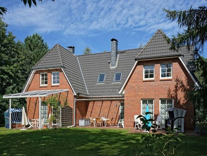 Ferienhaus für 5 Personen, mit Terrasse und Whirlpool sowie Garten in Nebel - 3