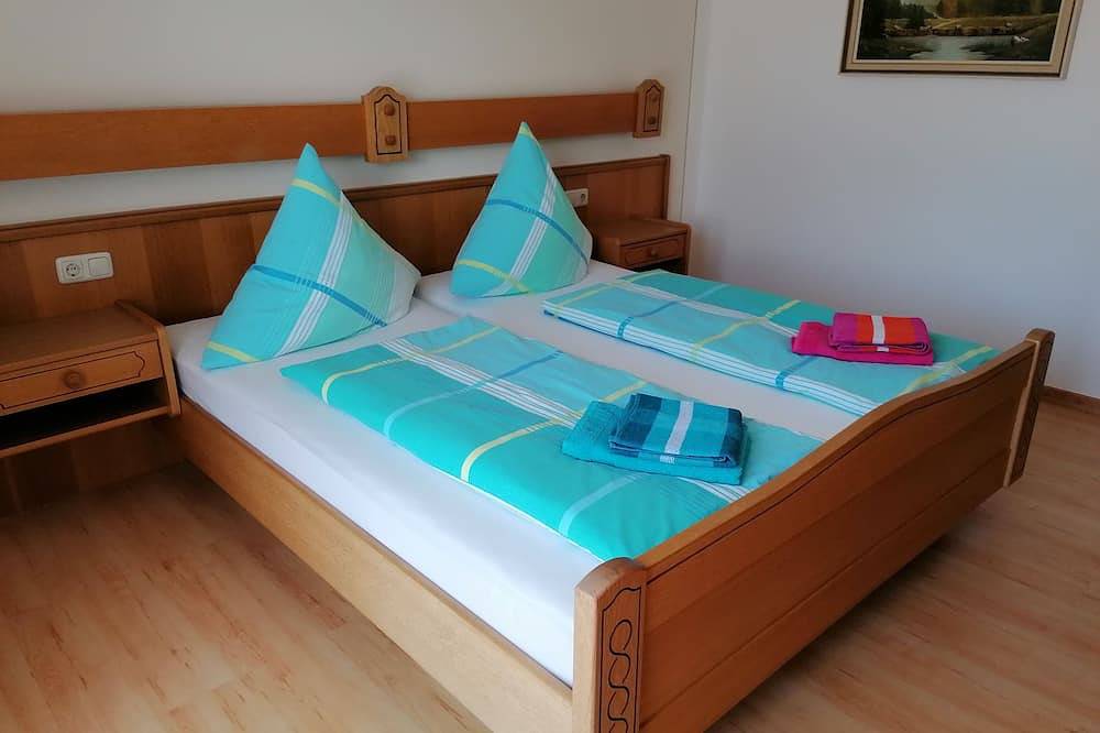 Ganze Wohnung, Ferienwohnung in herrlicher Lage mit großer Terrasse und schönem Bergblick in Grünten, Burgberg im Allgäu