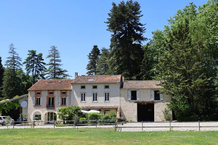 Villa pour 15 personnes, avec jardin ainsi que piscine et vue, adapté aux familles dans l' Ariège - 2