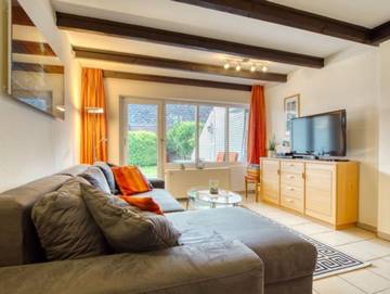 Ferienhaus für 4 Personen, mit Garten und Balkon, kinderfreundlich in Sütel