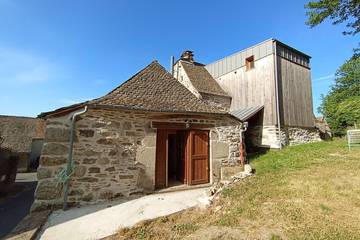 Gîte pour 8 personnes, avec jardin, animaux acceptés dans Les Salces
