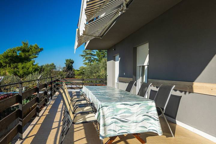 Ferienwohnung für 8 Personen, mit Balkon und Garten in Banjole - 3