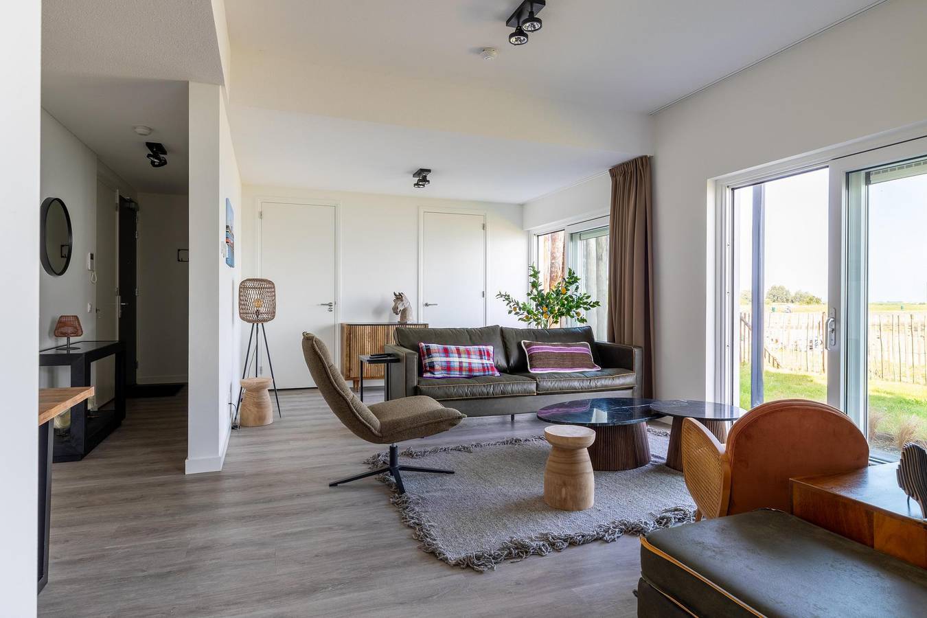 Huisje Aan Zee voor 4 Personen in Sint-Annaland, Nederlandse Noordzeekust