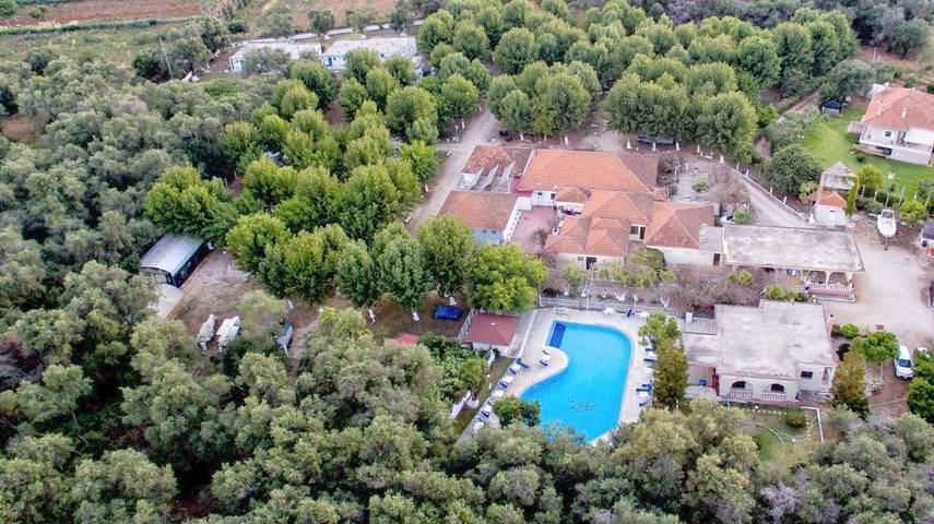 Kemping dla 4 osób, z basen i widok oraz ogród w Grecja