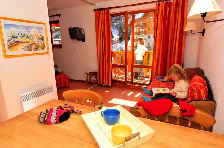 Appart’hôtel pour 6 personnes, avec Balcon et Vue à Saint-François-Longchamp