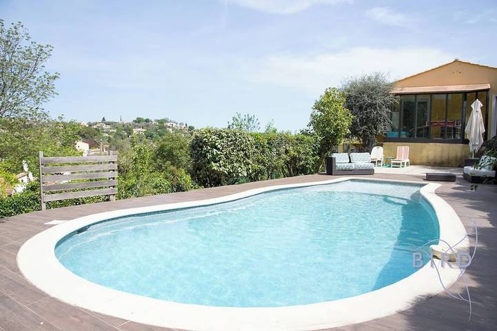 Villa pour 8 personnes, avec balcon ainsi que jardin et piscine à Le Rouret - 3