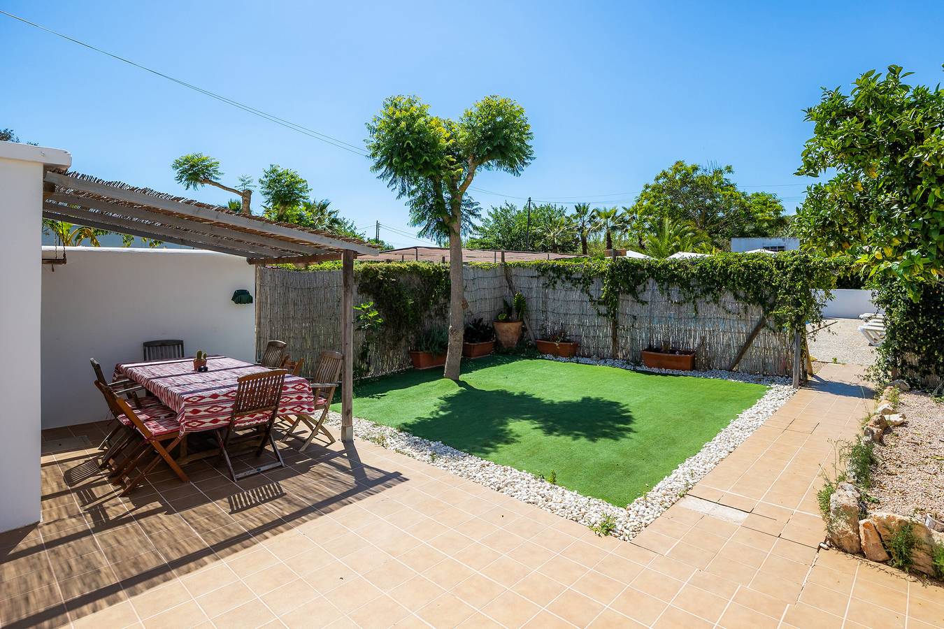Ferienhaus 'Finca Blanca' mit Gemeinschaftspool, Wlan und Klimaanlage in Manacor, Mallorca Osten