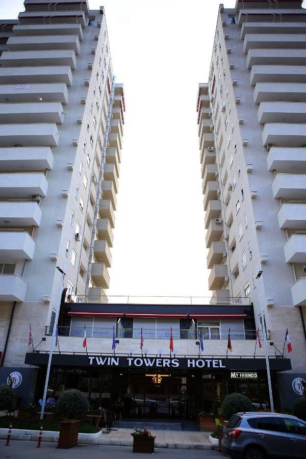 Hôtel pour 4 personnes, avec Terrasse ainsi que Piscine et Vue dans Lezhë