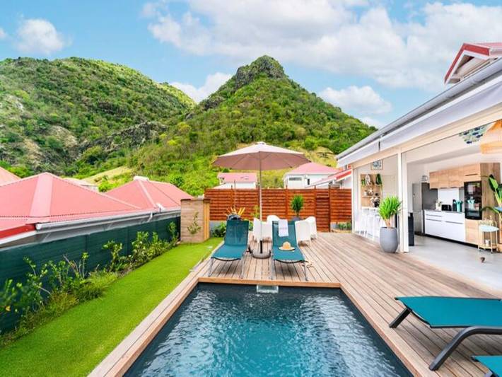 Gîte pour 6 personnes, avec jardin et piscine, adapté aux familles à Terre-de-Haut - 2