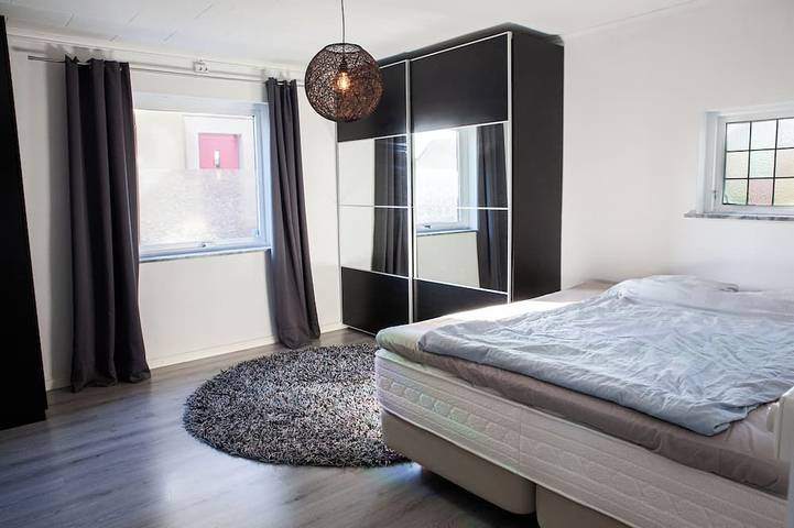 Cozy house and garden, a 1-minute walk from the sandy beach in Trelleborg in Trelleborg, Schwedische Ostsee