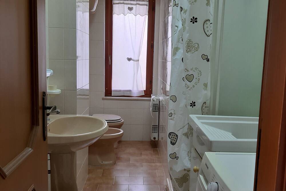Ganze Wohnung, Villa Nicole: Bright Apartment in Isca sullo Ionio, Catanzaro Provinz