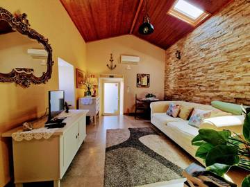 Gîte pour 4 personnes, avec terrasse et vue dans Colares