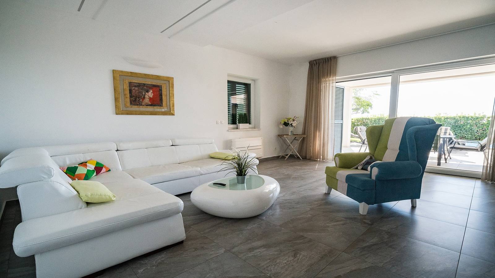 Moderna Villa Thalia con piscina in Novaglia, Pag