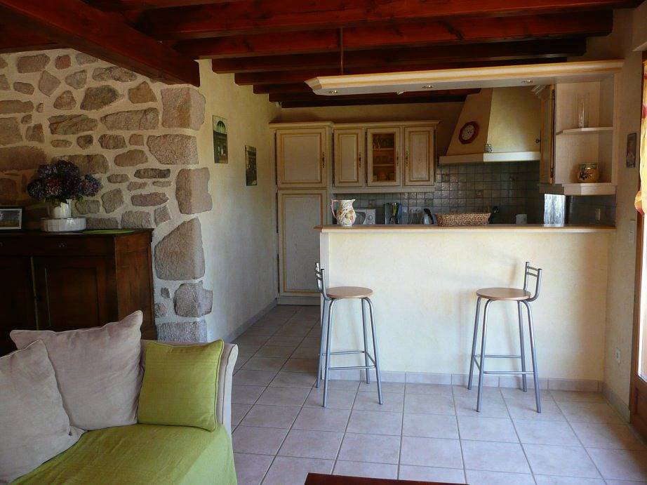 Casa rural con aparcamiento, TV y jardín in Meymac, Ussel region