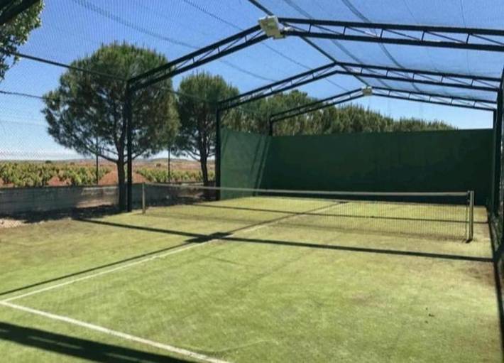 Casa rural para 16 personas, con Balcón y Terraza además de Piscina y Vistas en El Hito - 2