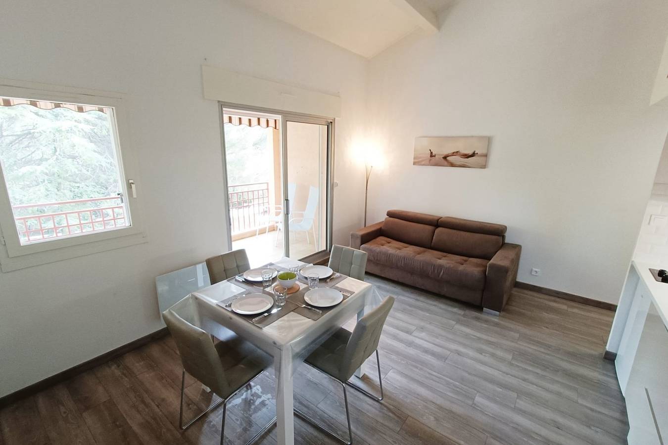 Appartement entier, Appartement vue mer 50 mètres de la plage in Bandol, Région de Toulon