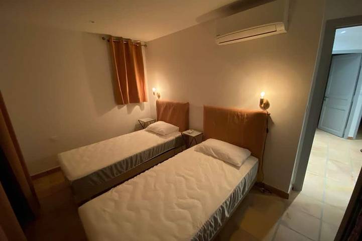 Location de vacances pour 6 personnes, avec jardin et balcon dans Plage de Saint Cyprien (Lecci) - 3