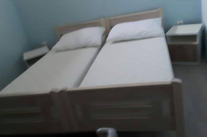 Ganze Wohnung, 5 minutes away from amusement park Family apartment with terrace in Privlaka, Zadar