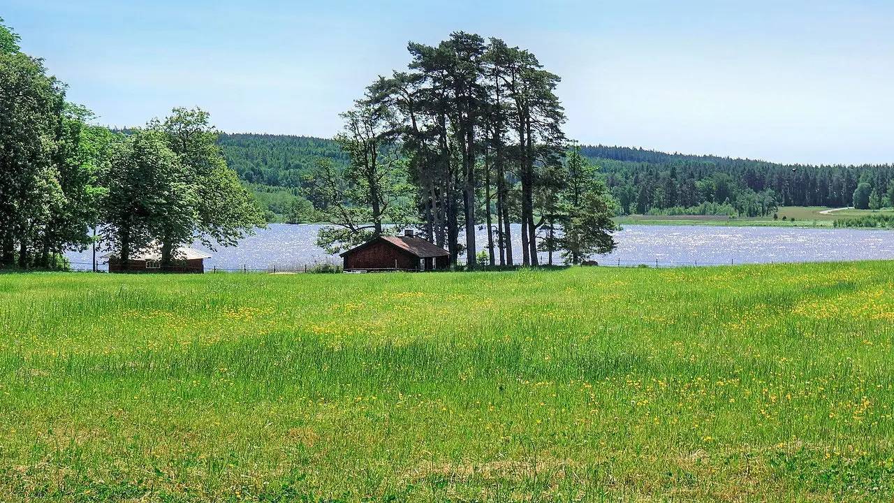 Hus för 5 Personer med terass in Hova, Gullspång
