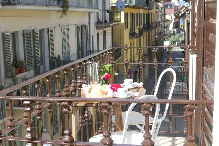 Ferienwohnung für 5 Personen, mit Terrasse und Whirlpool in Comune di Stresa