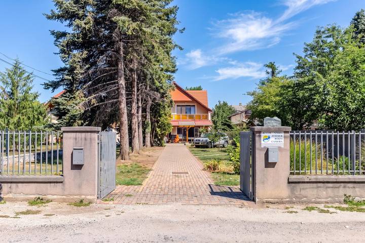 Ferienhaus für 8 Personen, mit Balkon in Keszthely