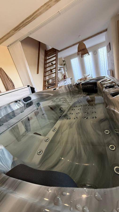 Location de vacances pour 4 personnes, avec balcon et jacuzzi à Samer - 3