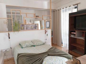 Gîte pour 2 personnes, avec jardin et vue à Vals-les-Bains