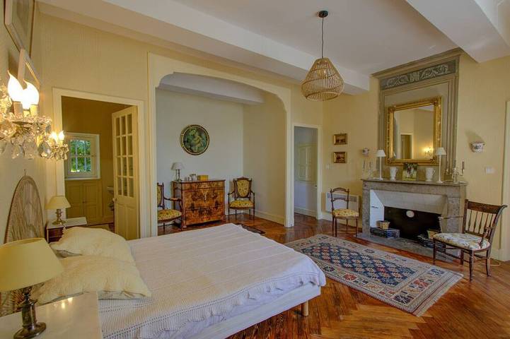 Gîte pour 12 personnes, avec jardin et terrasse à Rochegude - 2