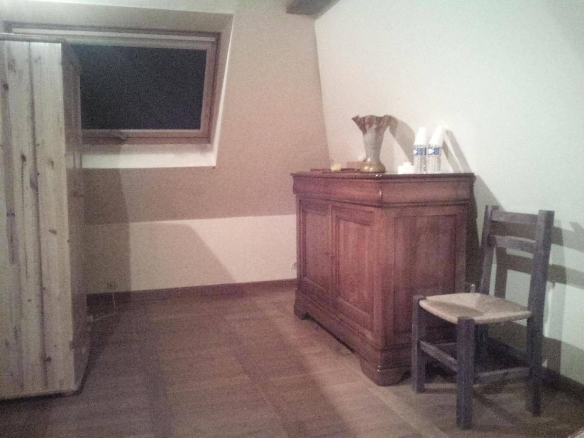Double Room in Mervans, Région de Louhans