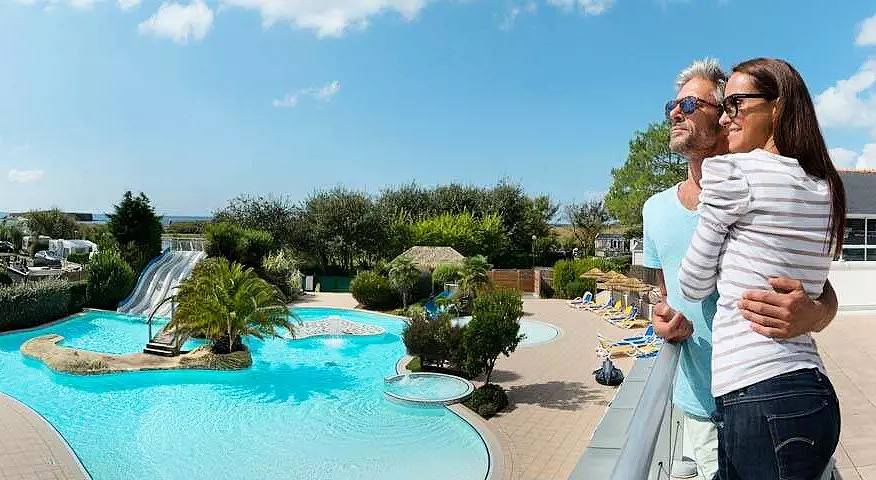 Casa rodante para 5 personas, con piscina y terraza - 1