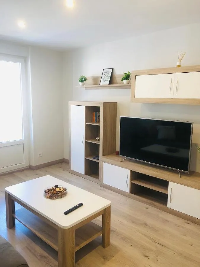 Apartamento de vacaciones para 6 personas, con terraza y vistas - 1