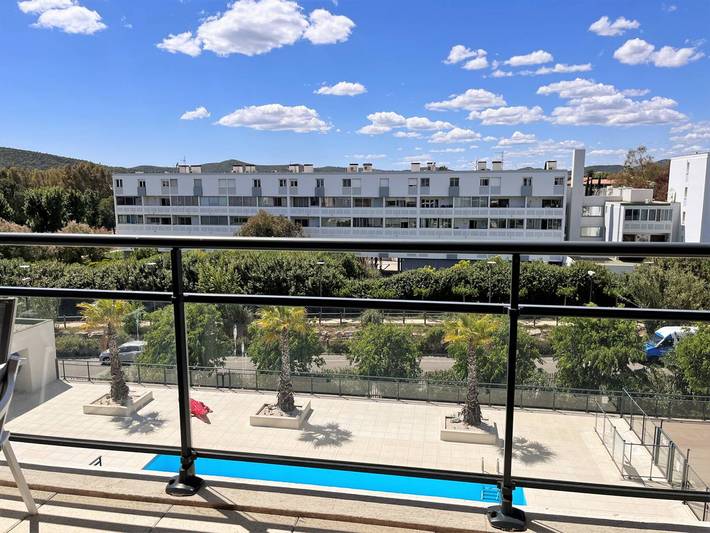 Gîte pour 4 personnes, avec piscine dans Golf Grand Jardin - 3