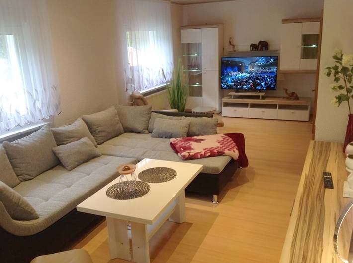 Ferienwohnung für 5 Personen, mit Terrasse und Garten sowie Ausblick