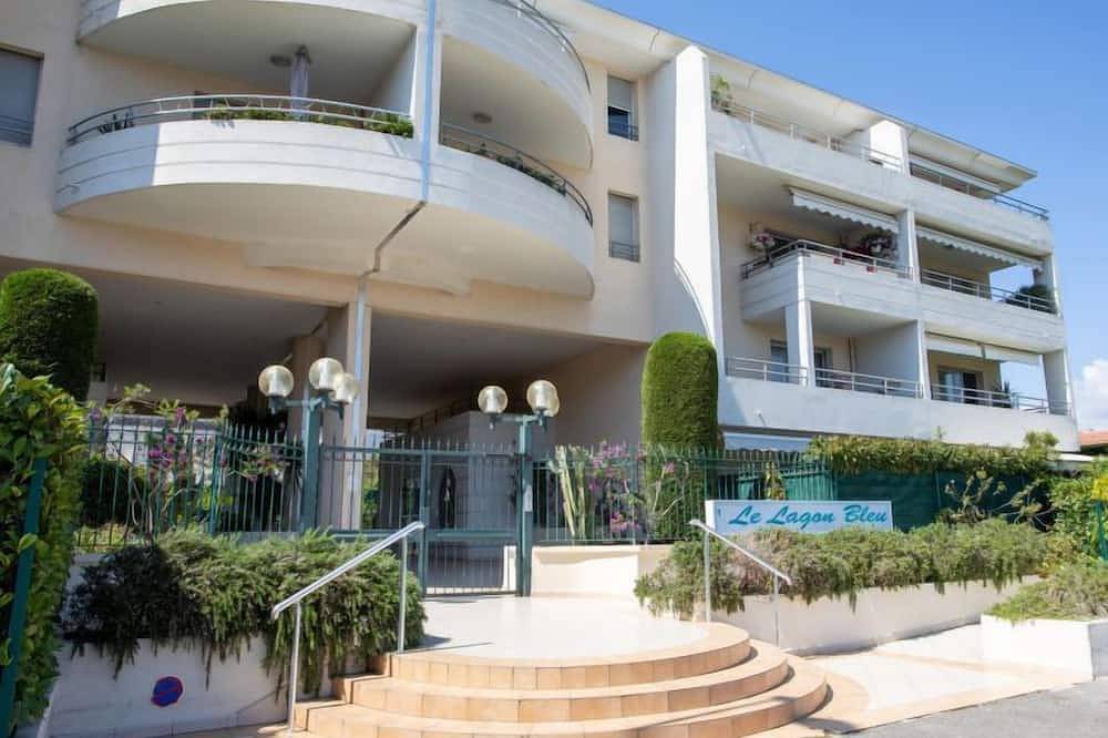 Apartamento entero, Le Lagon Bleu by Interhome in Cros de Cagnes, Cagnes-sur-Mer