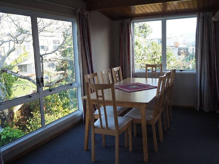 Holiday home for 11 people, with garden and balcony in Ōhope