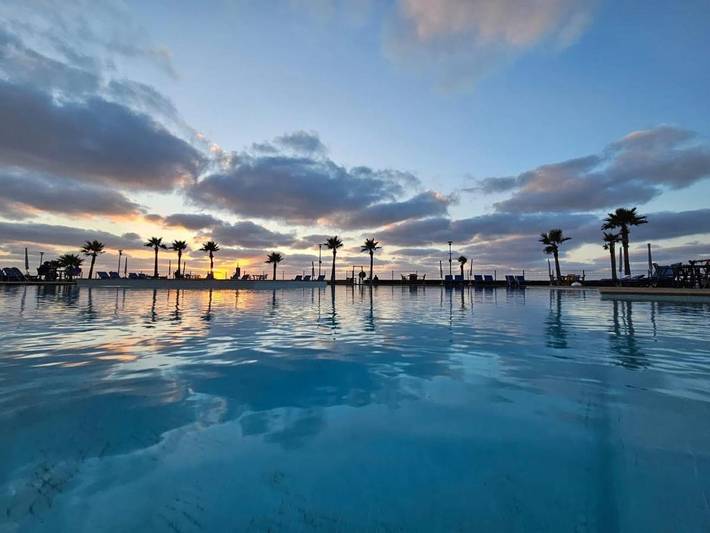 Apartamento de vacaciones para 5 personas, con jardín y piscina además de vistas y terraza, Se admiten mascotas - 1
