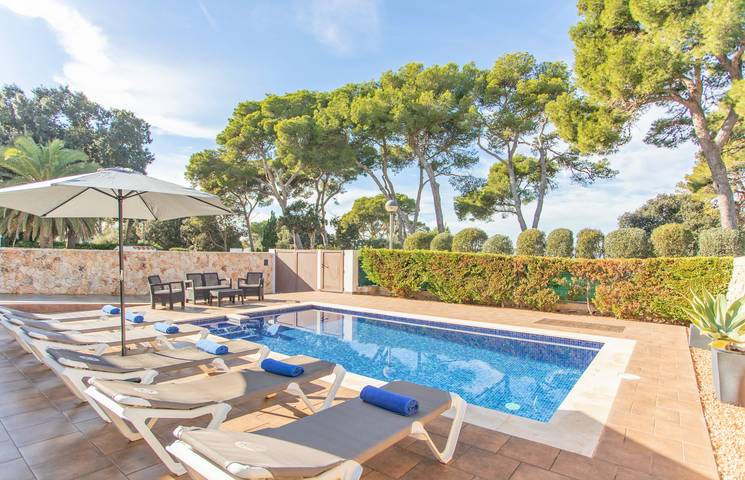 Casa de vacaciones para 6 personas, con Terraza y Jardín en Cala Galdana