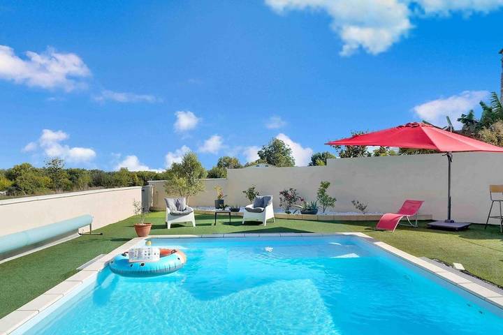 Location de vacances pour 4 personnes, avec piscine ainsi que jardin et vue, animaux acceptés à Pechbonnieu - 4