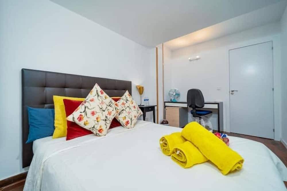 Casa Grande Casacafé 20 Personas in Pozuelo de Alarcón, Madrid Province