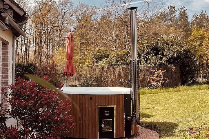 Gîte pour 2 personnes, avec jacuzzi et jardin à Fontaines-en-Sologne
