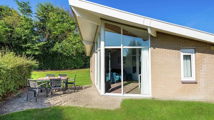 Ferienhaus für 4 Personen, mit Terrasse und Garten in Walcheren