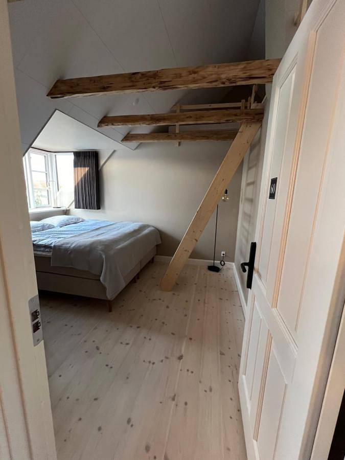 Ferielejlighed for 2 personer, med udsigt og have i Vejle