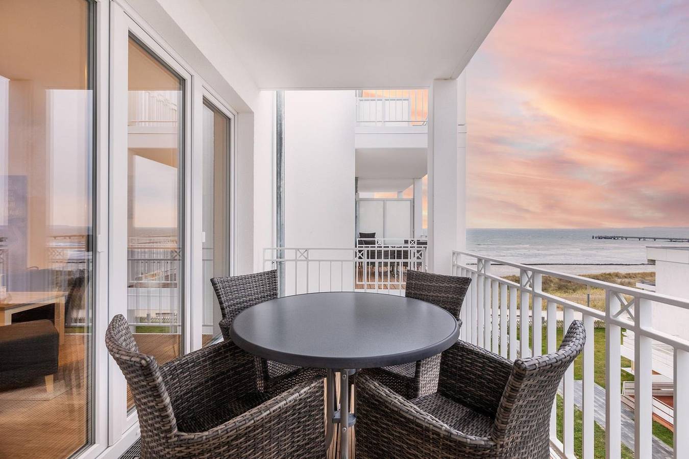 Ganze Wohnung, Penthouse für 6 Pers. auf 2 Etagen mit Meerblick, 2 Bädern & Saisonstrandkorb in Großenbrode, Ostholstein